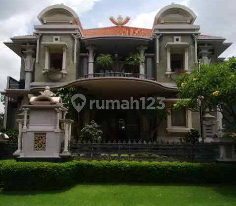 rumah mewah mediteran long golf view graha family blok K 62m negoo bagus 1