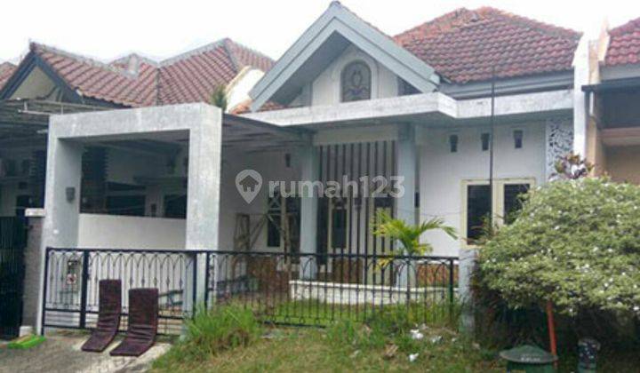 RUMAH NYAMAN ISTANA DIENG MALANG,DEKAT CLUB HOUSE,ROW JALAN LEBAR 1