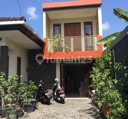 Rumah Cantik Di Jalan Buana Kubu, Denpasar Rumah Cantik Di Jalan Buana Kubu, Denpasar