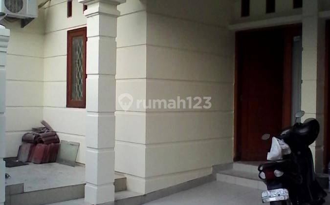 RUMAH STRATEGIS HARGA MINIMALIS DI TEBET 1