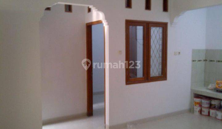 RUMAH STRATEGIS HARGA MINIMALIS DI TEBET 2
