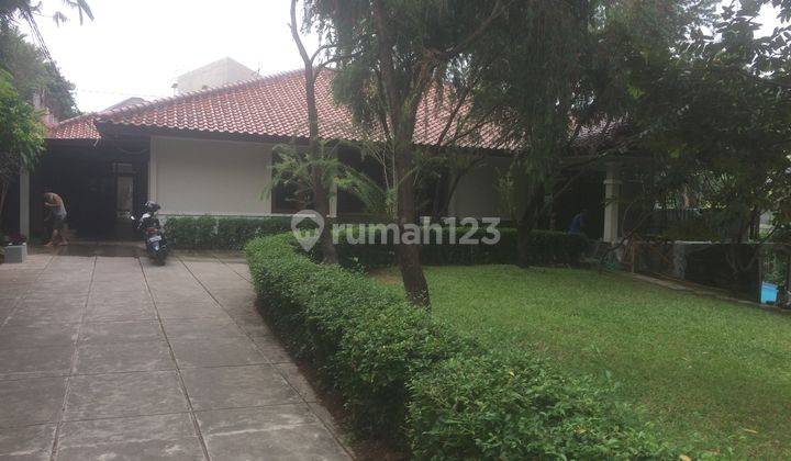 Rumah cantik semi furnished di cipete dekat sekolah Prancis 1