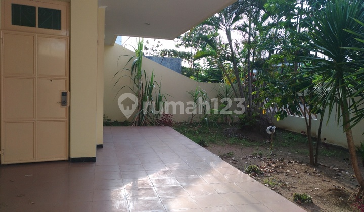 Rumah bagus solo baru, cocok buat ekspatriat.. Rumah bagus solo baru, cocok buat ekspatriat..