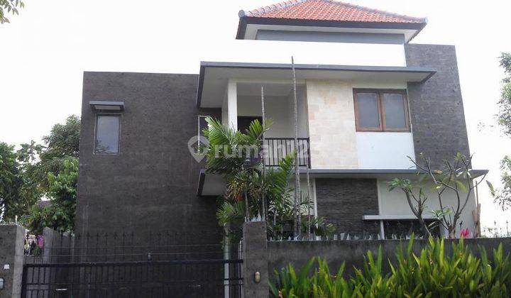 3 Bedroom House, Swimming Pool, Jalan Gatsu Barat, Denpasar 2