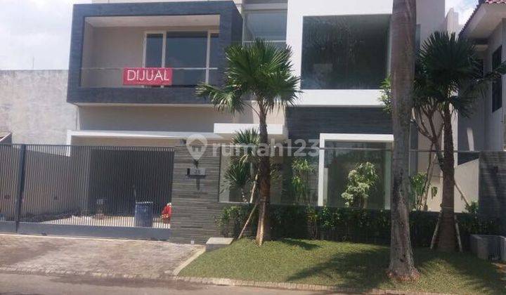 Rumah mewah bonus AC di jalan boulevard Raya Graha Golf, Araya, Malang 1