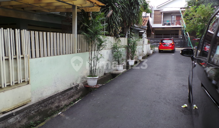 RUMAH TUA RADIO DALAM COCOK U USAHA KOSAN, SALON, BENGKEL. RUMAH TINGGAL STRATEGIS 200M KEDALAM SEPI 1