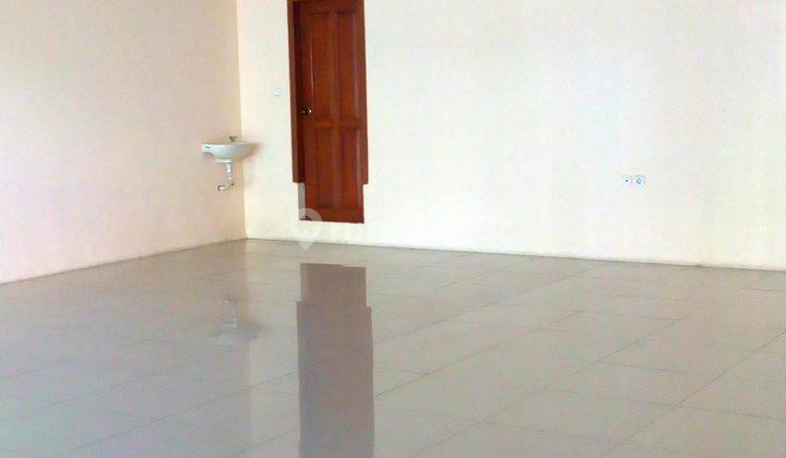 Ruko 100% Baru, strategis pinggir jalan raya Lembang dekat Farm House cocok juga untuk kost 2