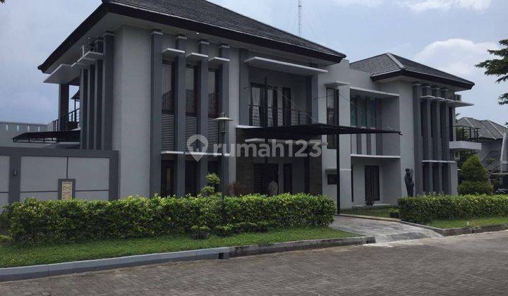 Rumah Mewah Ada Kolam Renang Pribadi dlm Perumahan Elit The Paradise Jalan Palagan 2