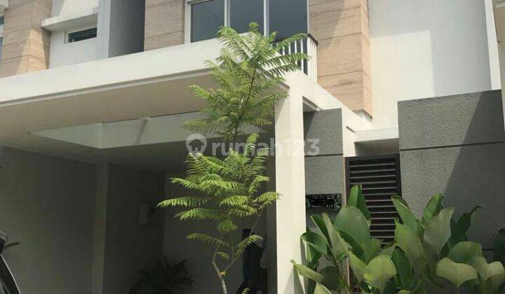 Rumah Lux di Venture Timur Serenia Hills Lebak Bulus 1