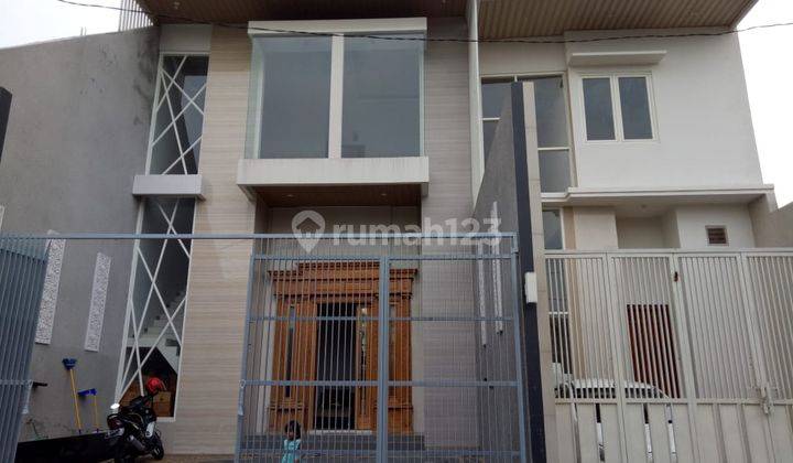 Rumah Gayungan Komplek BCA New Grees Full Furnished 1