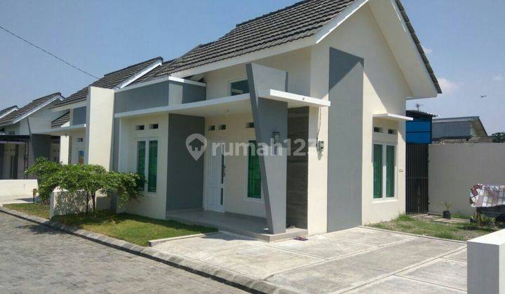 Rumah Cantik Purwomartani 1