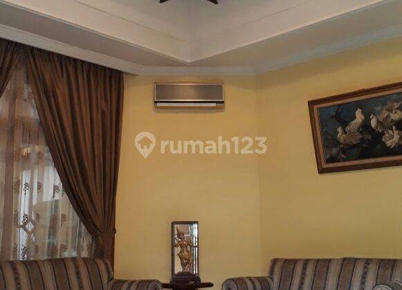 RUMAH 2 LANTAI DI JALAN UTAMA TAMAN ARIES 2