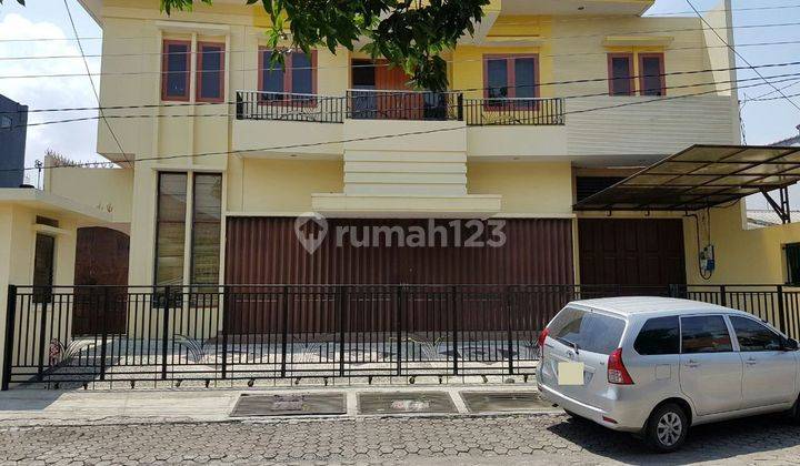 Rumah Bagus 2 lantai Tengah Kota Bisa Untuk Kantor/kos/guesthouse 1