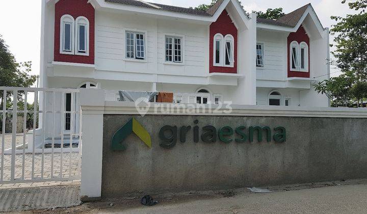 Rumah Siap Huni 2 Lantai 3 Kamar Tidur Di Gria Esma Pondok Petir Bojongsari Pamulang Timur 1