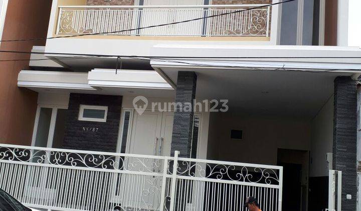 Rumah baru gress 2 lantai ada carport di Wisma Permai Barat Surabaya 1