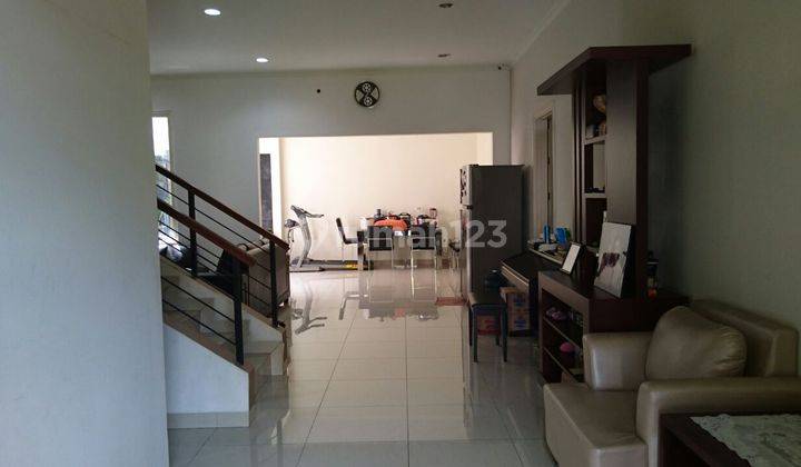 Rumah Cluster Ruby Utara , Gading Serpong Tangerang  Lokasi super strategis , aman 2