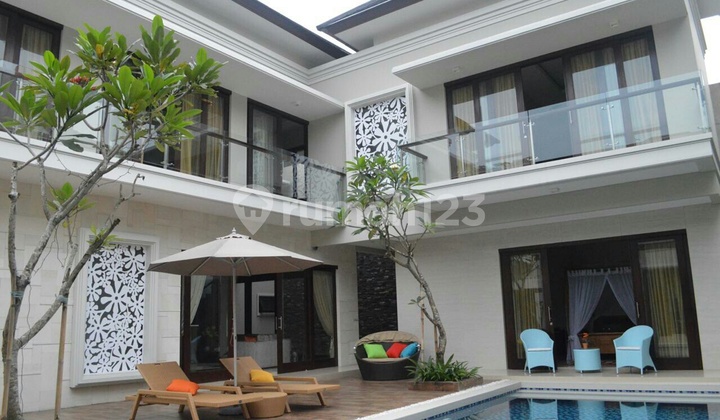 Rumah Mewah di cluster Puri Bintaro afa S. Pool 2
