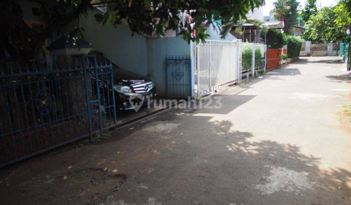 Rumah Nyaman dan murah ditengah kota Jakarta (FULL FURNISHED) 2