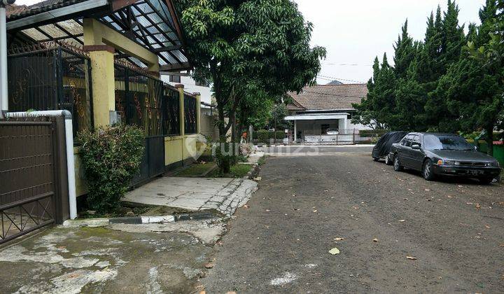 Rumah Tinggal komp Elite Taman Mutiara terletak di jl Raya Cibabat,  seberang depart store Yogya Plaza Cimahi, dekat dengan Rumah Sakit Cibabat, Rumah Sakit Mitra Kasih, Polres,  Superindo,  KFC, Pizza Hut , dsb 2