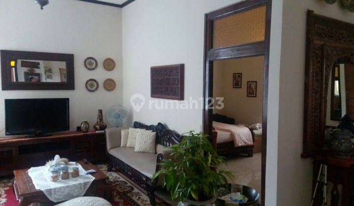 RUMAH ETNIK, BAGUS,  SEMI FURNISHED, HALAMAN LUAS DI PURWOMARTANI KALASAN 2