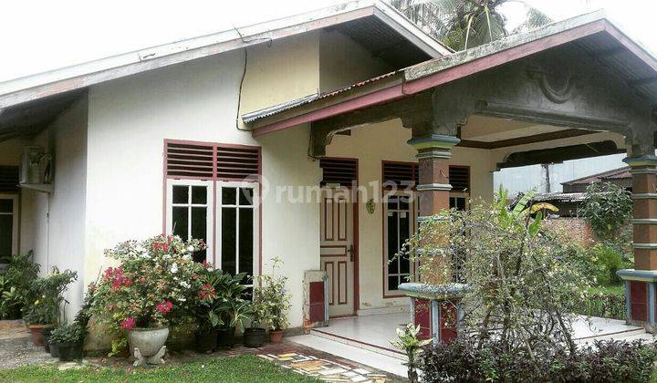 Rumah Asri lokasi strategis 1