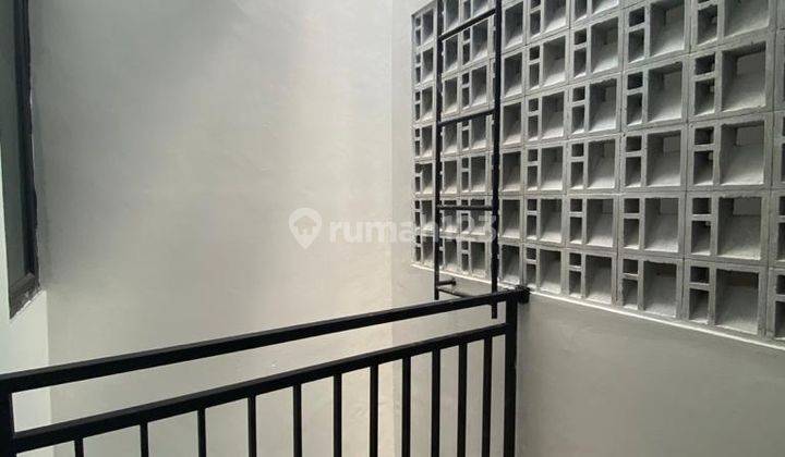 RUMAH SEMI TOWNHOUSE HANYA 8 MENIT KE MRT LEBAK BULUS 2