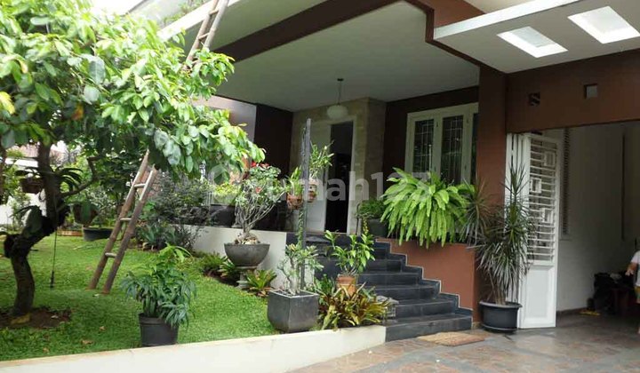 rumah besar di pinggir jalan utama sektor 7 menteng bintaro jaya