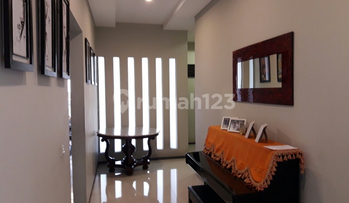 Rumah cantik siap huni @ Komplek elite Batununggal