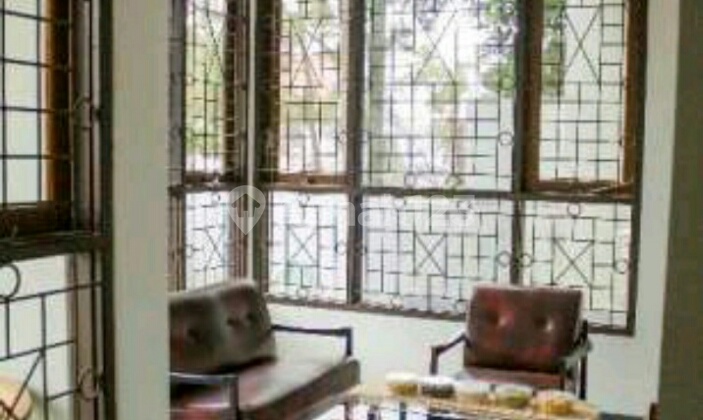 Rumah luas carport luas sejuk Cigadung bandung 2