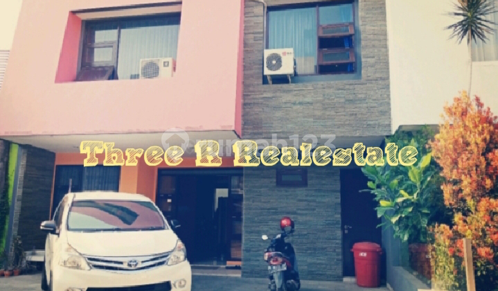 Rumah dgn  konsep Town House dekat kampus UB