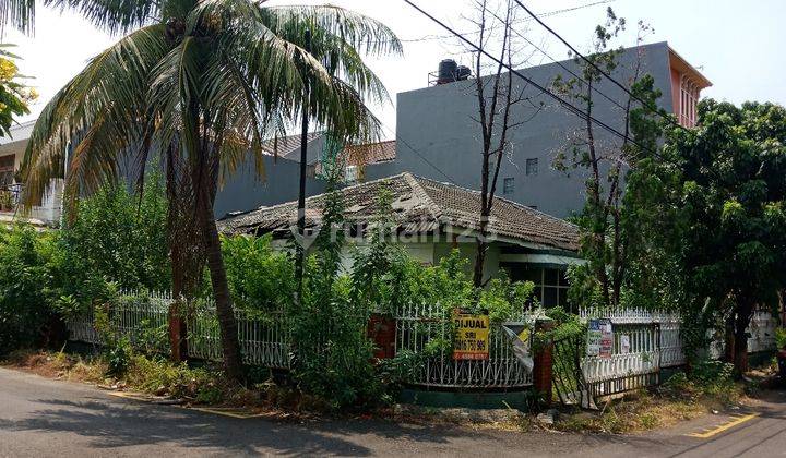 Rumah Tua Hitung Tanah Hanya 19,5 juta / meter posisi HOEK dalam Cluster Gading Pandawa 1