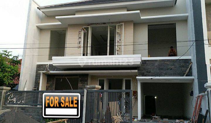 Rumah baru minimalis lokasi strategis di Manyar, Surabaya 1