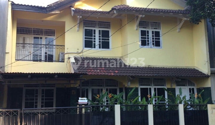 Rumah Bintaro sektor 6 Lokasi strategis