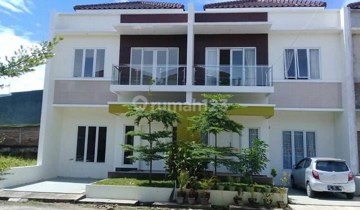 Rumah mewah 2 lantai poros jalan Daeng Tata 1