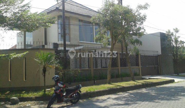 Rumah Mewah Solobaru, Harga Miring 1