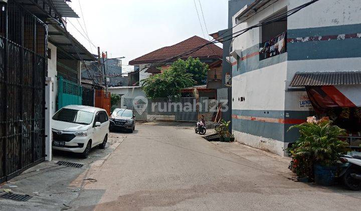 Rumah Cantik dan Baru Jelambar 3,5 Lantai LT 84m2, Akses Jalan 3 Mobil, TERMURAH !!!! 2