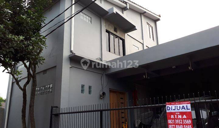 rumah 2.5 lantai dengan konsep minimalis dan harga bersahabat 1