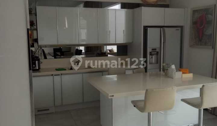 Rumah PIK bagus swimming pool Rumah PIK bagus swimming pool