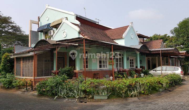 Rumah hoek Lt. 142/ Lb. 200. Hadap Selatan Modernland 1