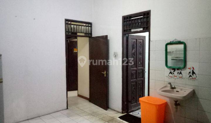 Rumah Tua di Jakarta Pusat 2