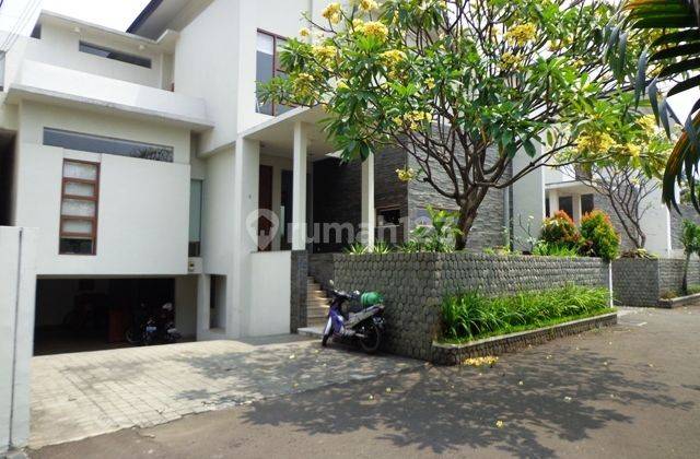 Nice House Dalam Town House 1