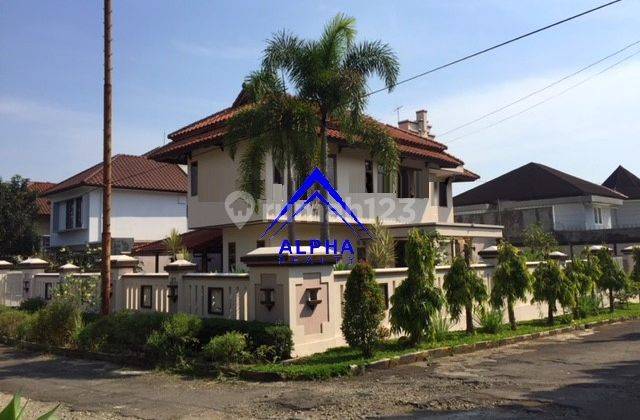 Dijual Rumah Lux di Cipaku Bandung Kota Harga Terbaik  1