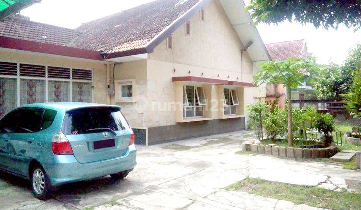 RUMAH KLASIK LAMA TERAWAT DI RAYA LANGSEP MALANG 1