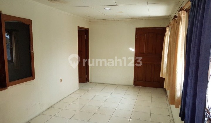 Rumah 5 Kamar TIdur  Di Jalan Dr. Susilo - Grogol. Harga NEGO 2