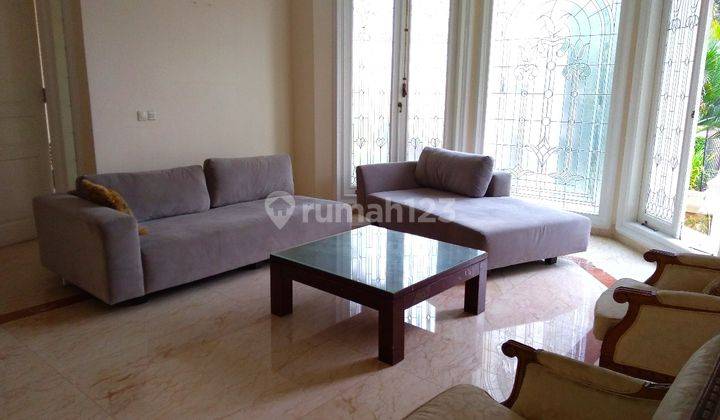 Wow!  Furnished? S. Pool? US$2,500/mo? 1