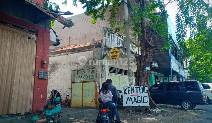 Rumah Hitung tanah Saja di Raya Kedungdoro Surabaya Pusat 1