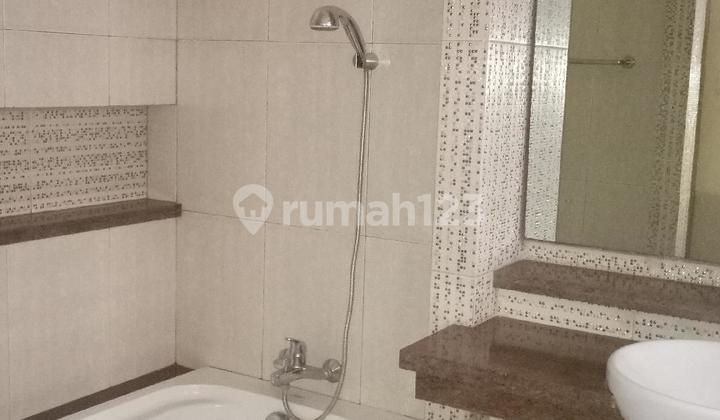 Charming House in Pondok Indah Near PIM 2