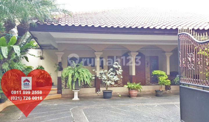 Rumah Bagus dan Asri di Kemang Selatan