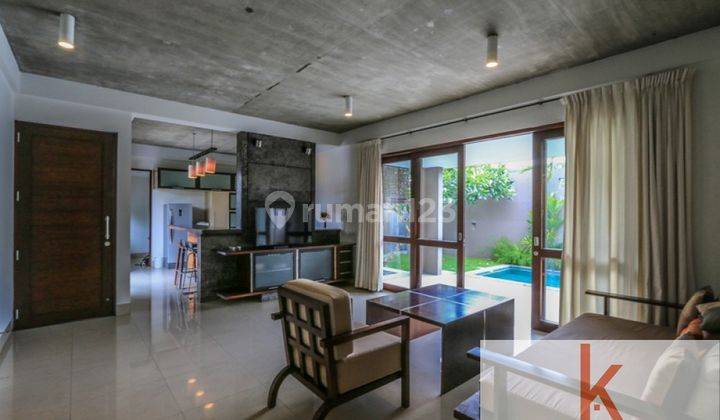 RELAXING 3 LEVEL FREEHOLD VILLA IN JIMBARAN VL1147 2