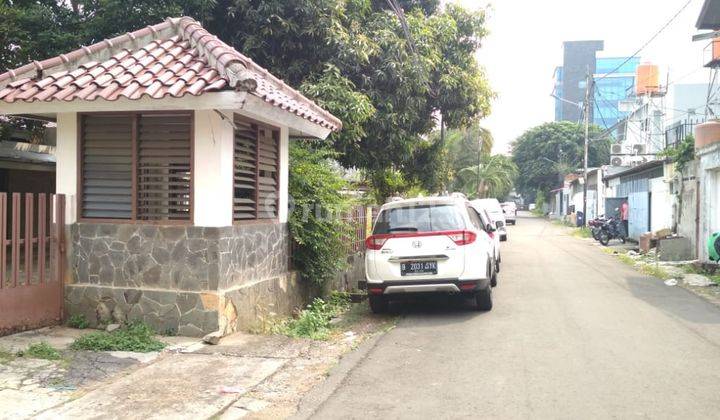 Dijual Rumah Tua di Jl. S. Parman, Jakbar 2